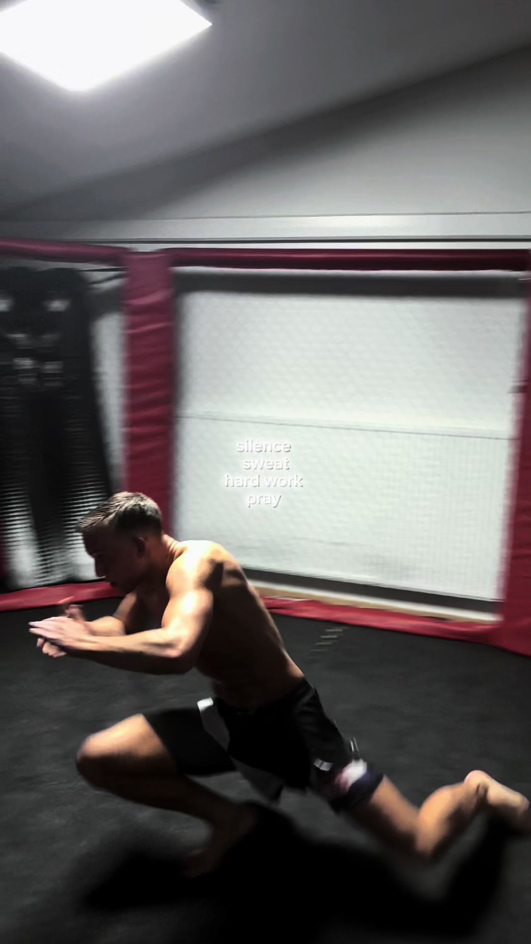 @✝