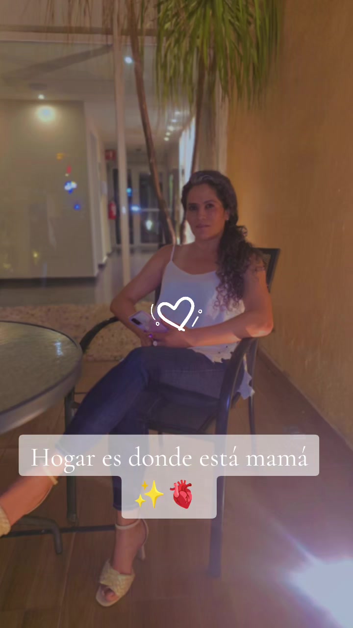 @Esther Flores 🍃💋