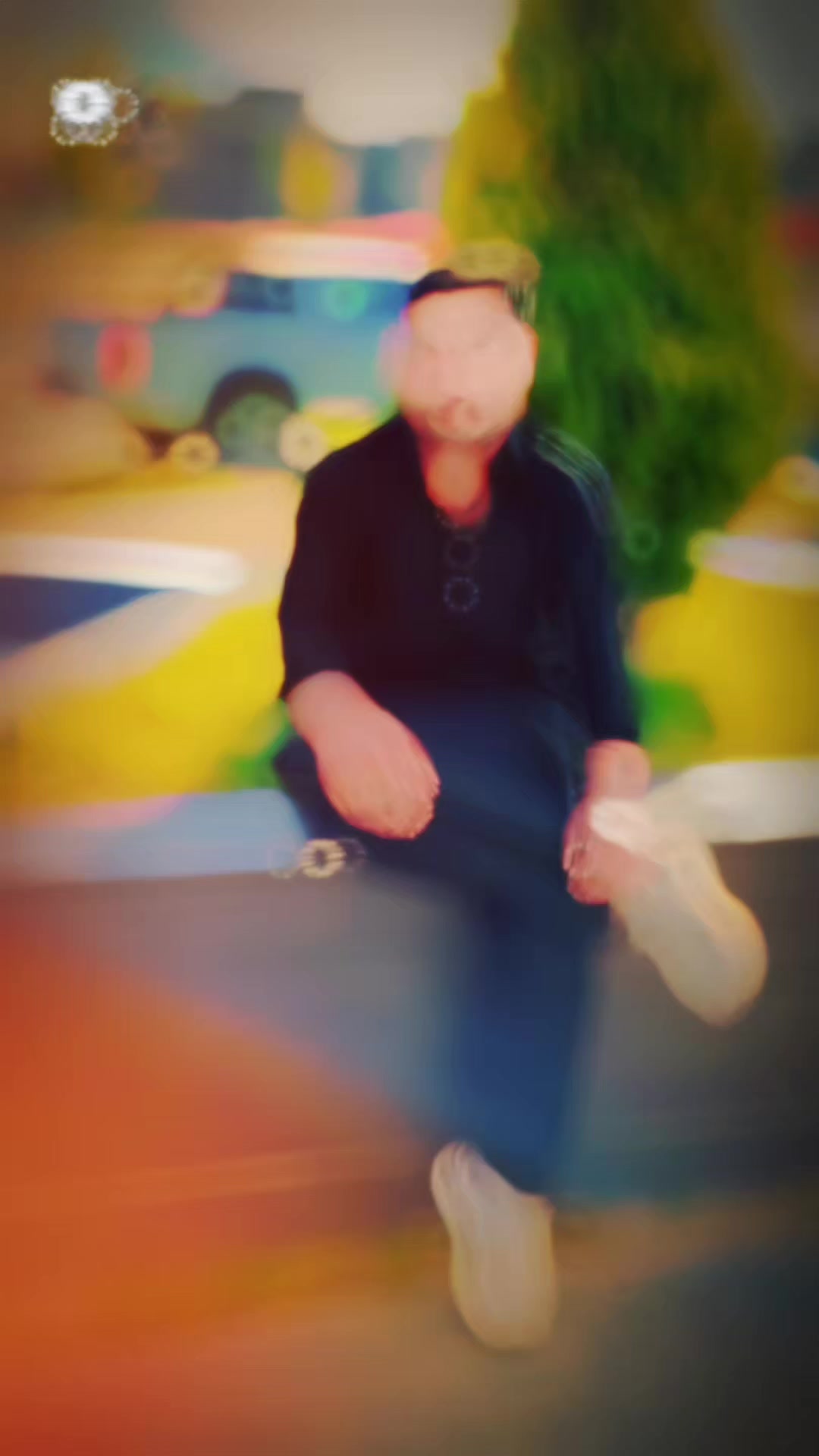 @{SILENT}{🦅}{🤑}