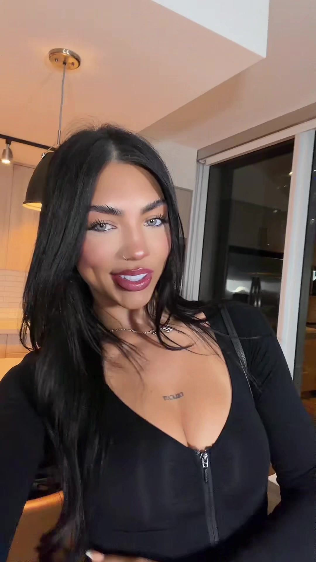 @essence hoffman