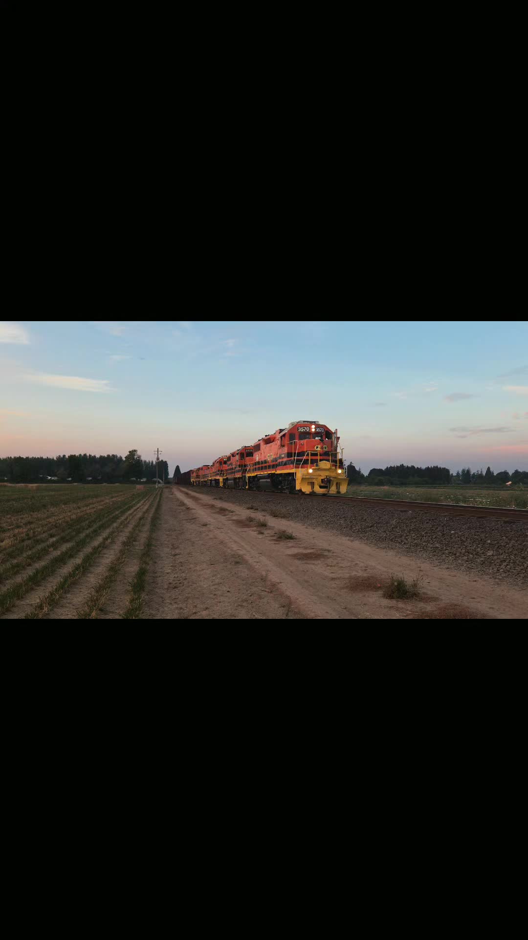 @railfan_parker