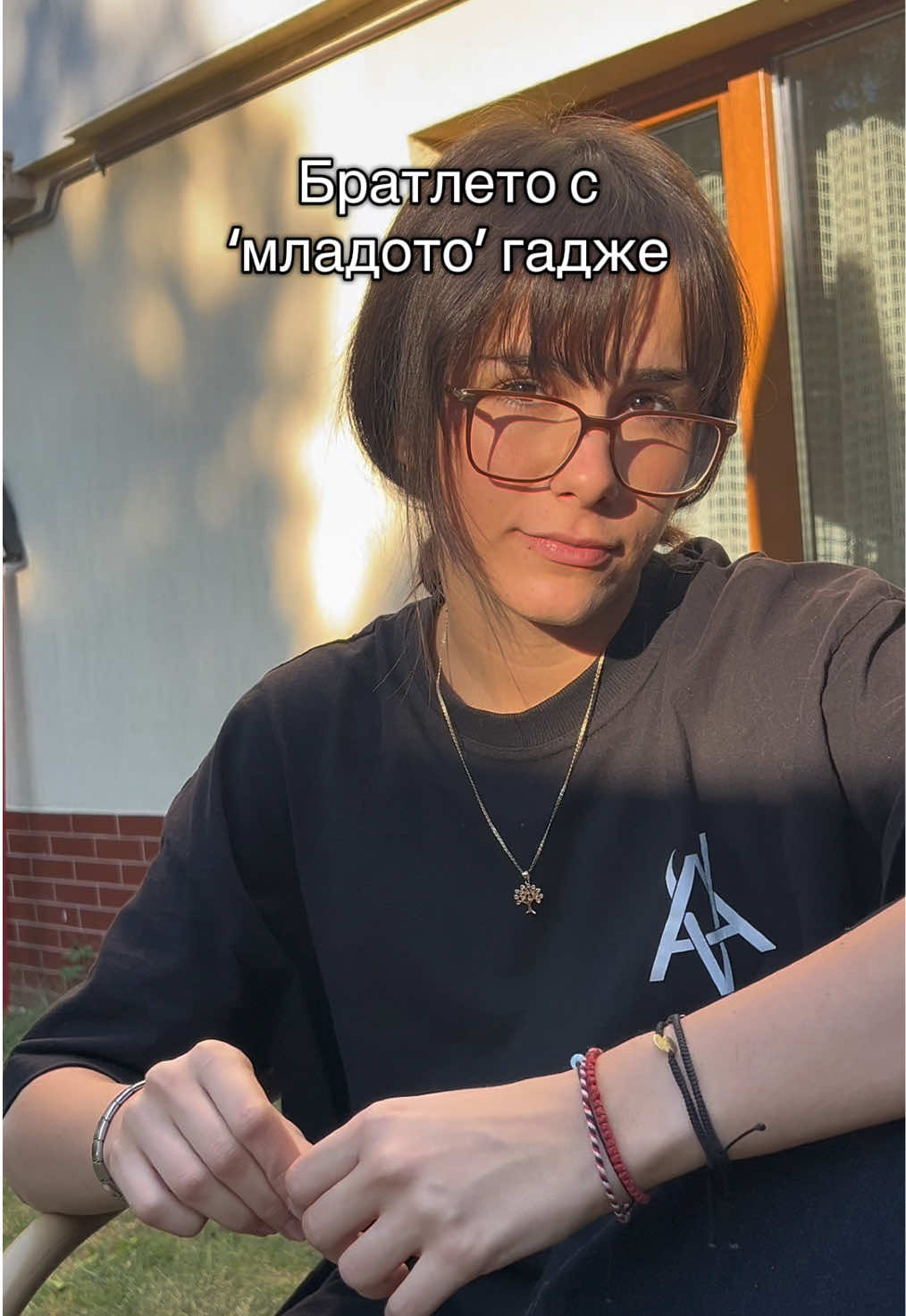 @Aivi