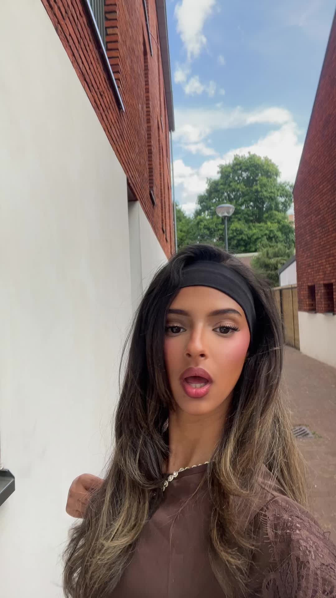@sarahzfl
