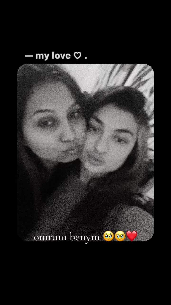 @Denysa