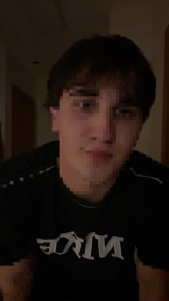 @tomsta_