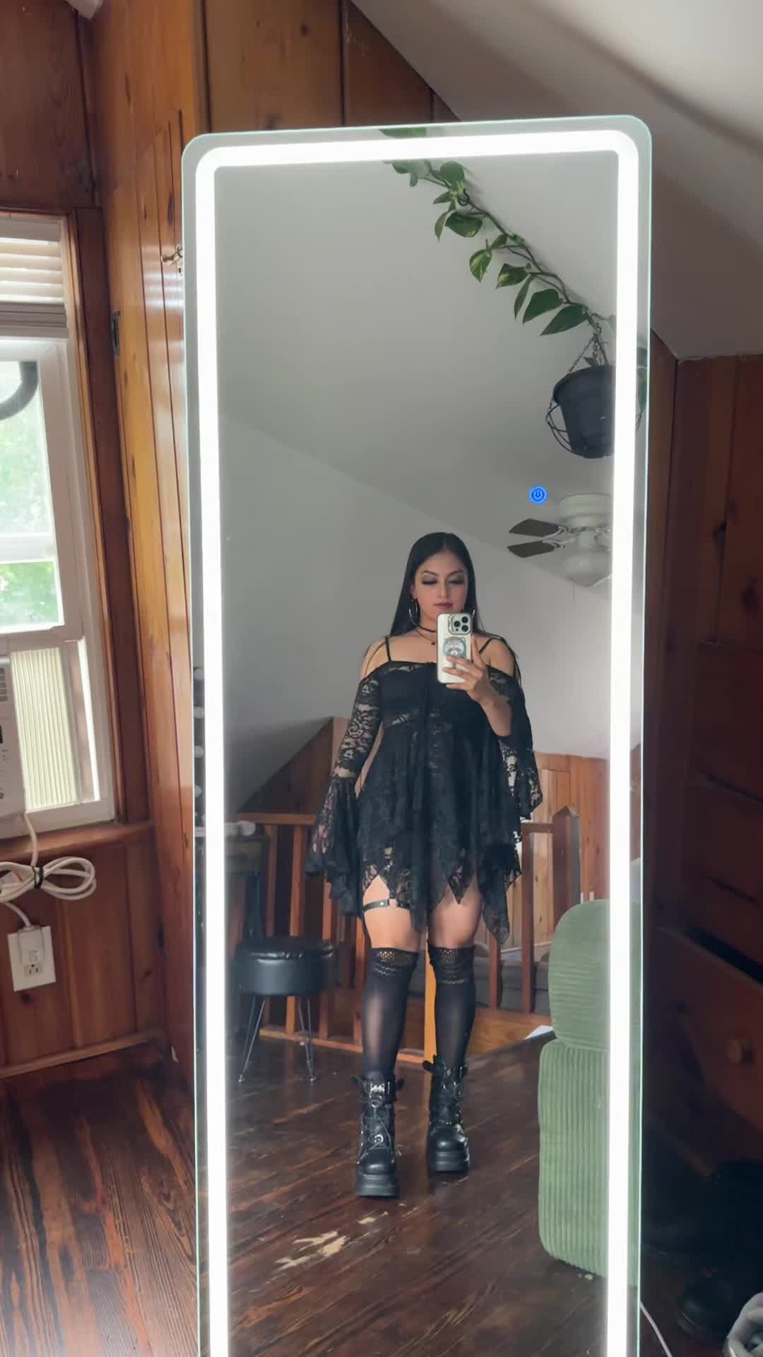 @𝐄𝐧𝐬𝐲