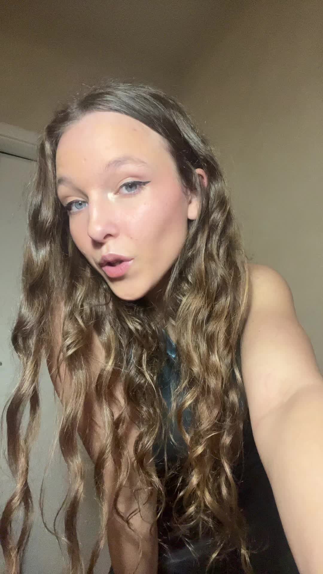 @moni