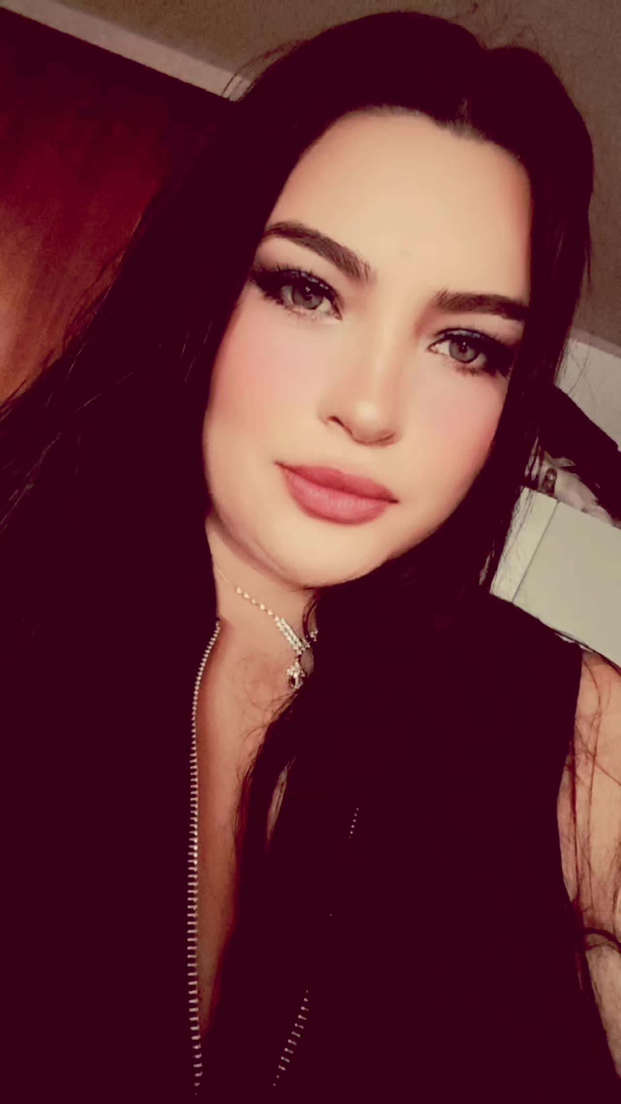@LatinaEspañaJulianaOcampo👑