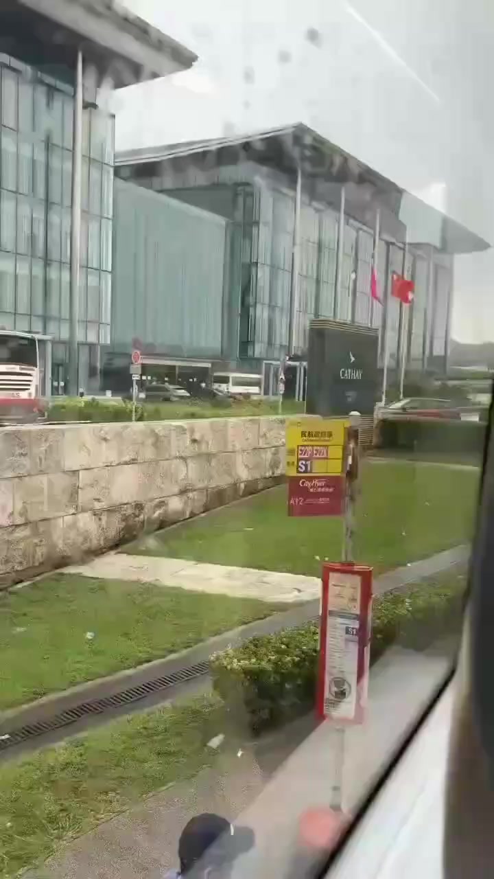 @晃晃悠悠