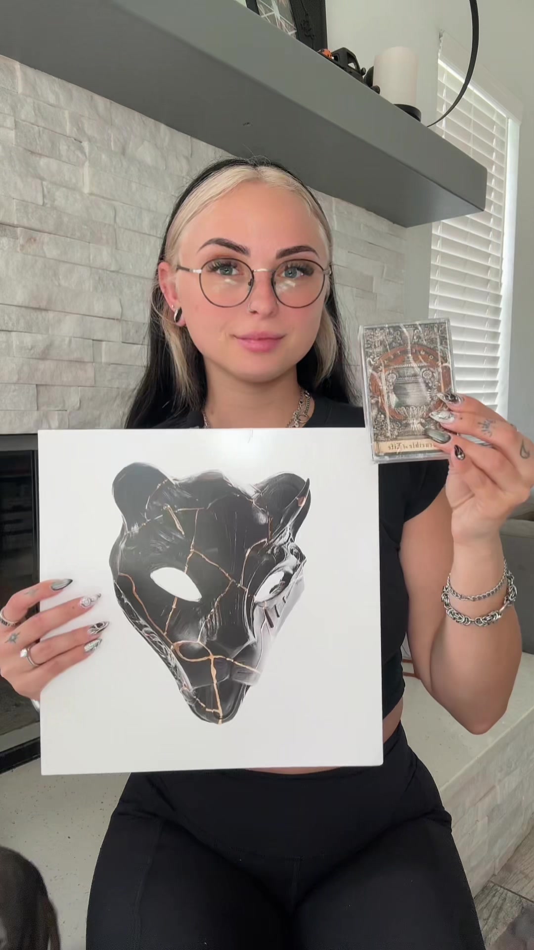 @Tara | Alt Fashion Inspo 🖤⛓️