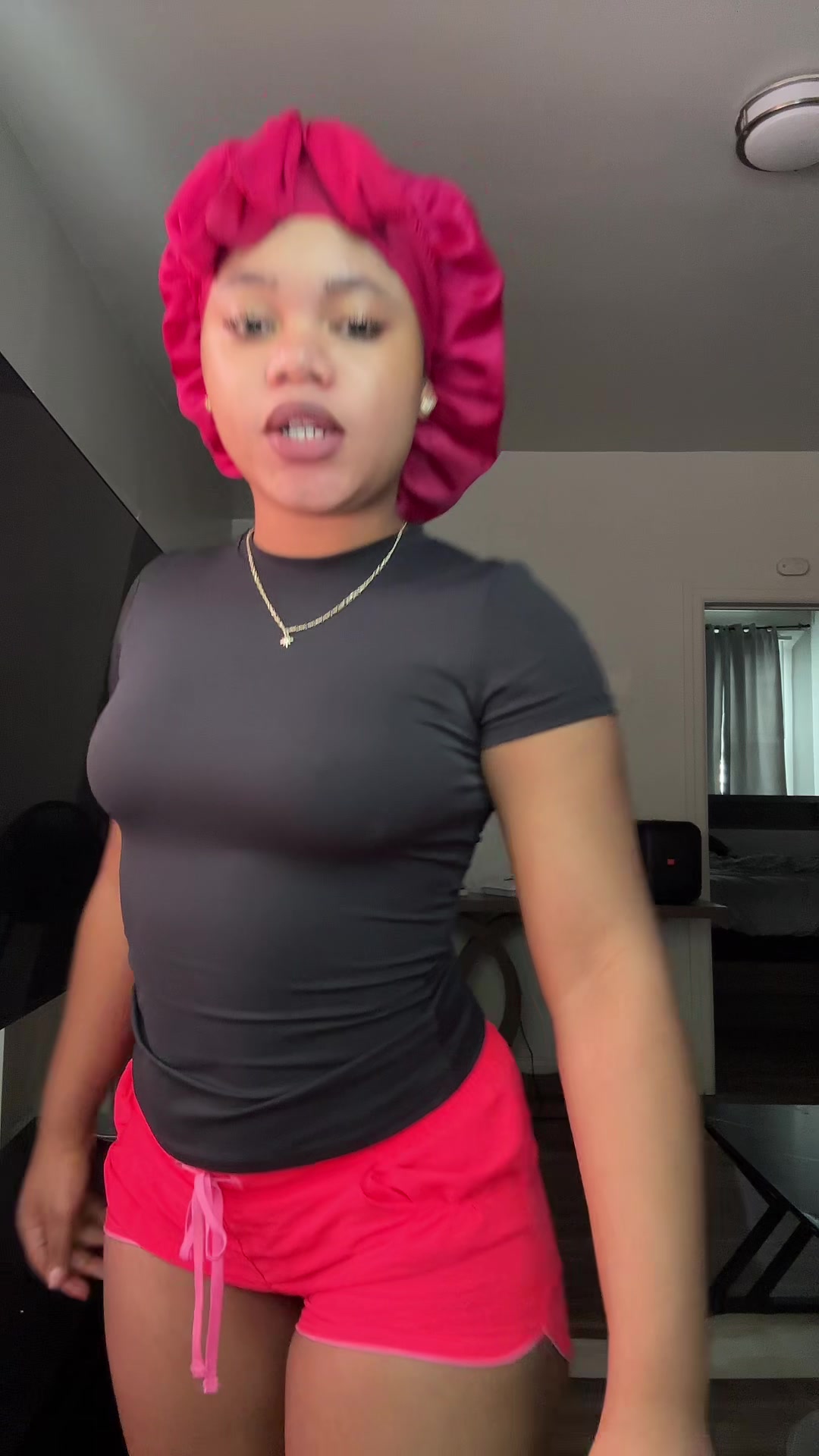 @𝒩𝒾𝒶