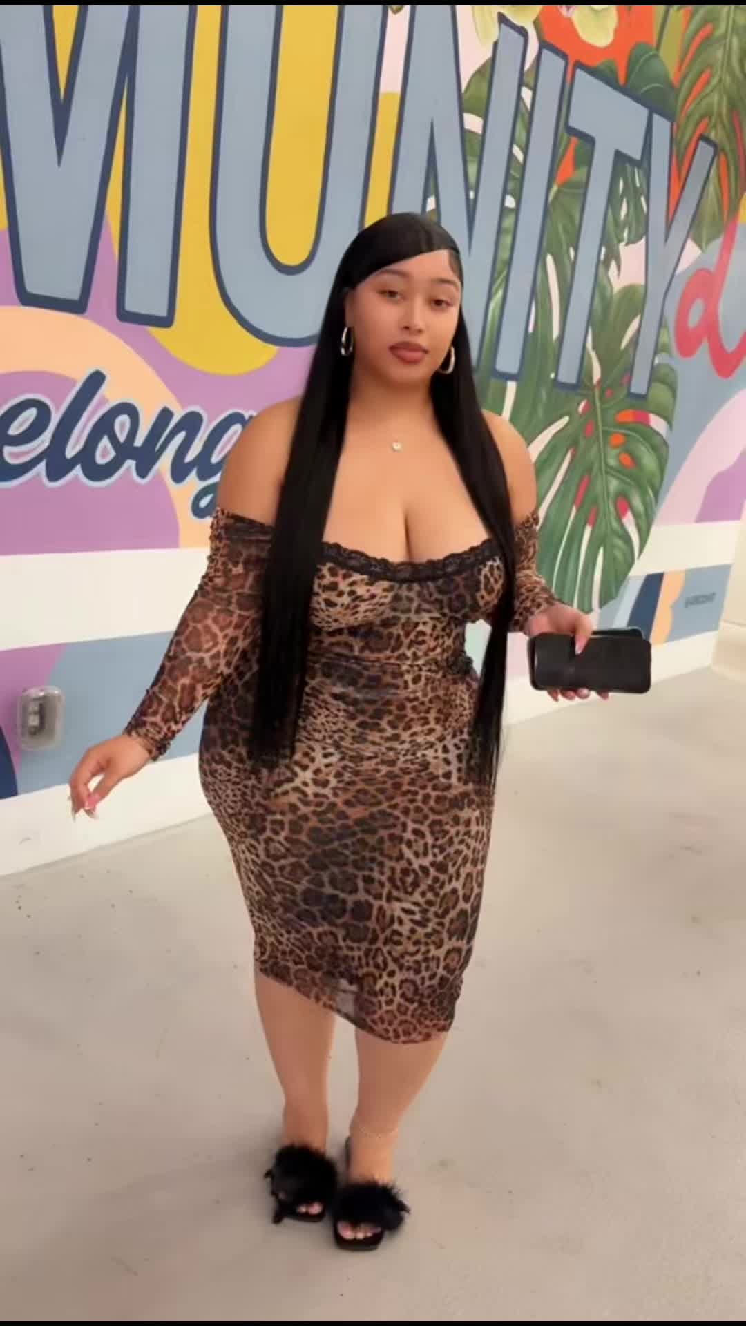 @YourAuntieMoe