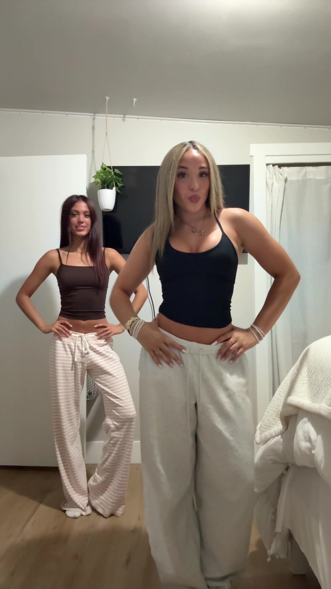 @𝚂𝚊𝚟𝚊𝚗𝚗𝚊𝚑