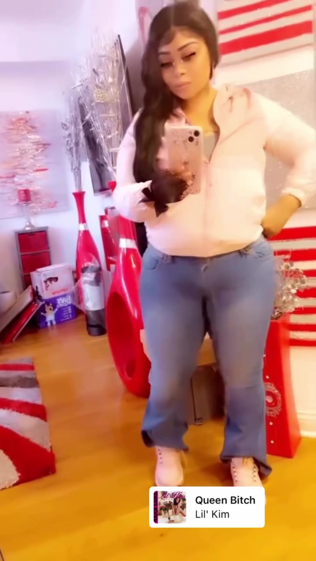 @MING LEE THE DOLL