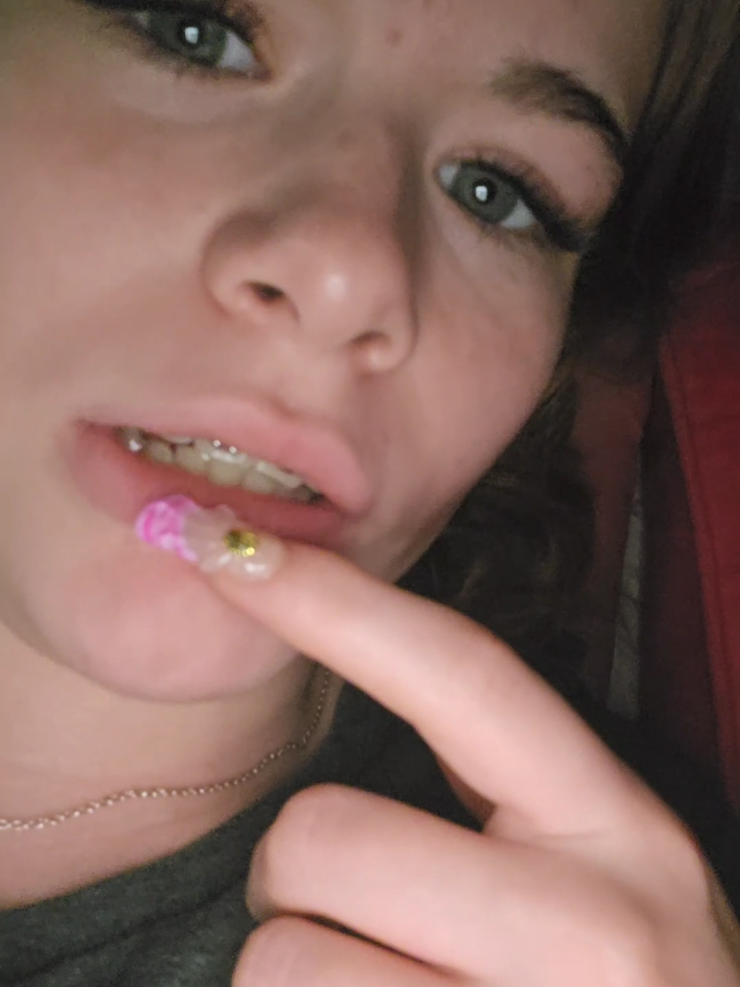 @《𝓔𝓛𝓛𝓘》
