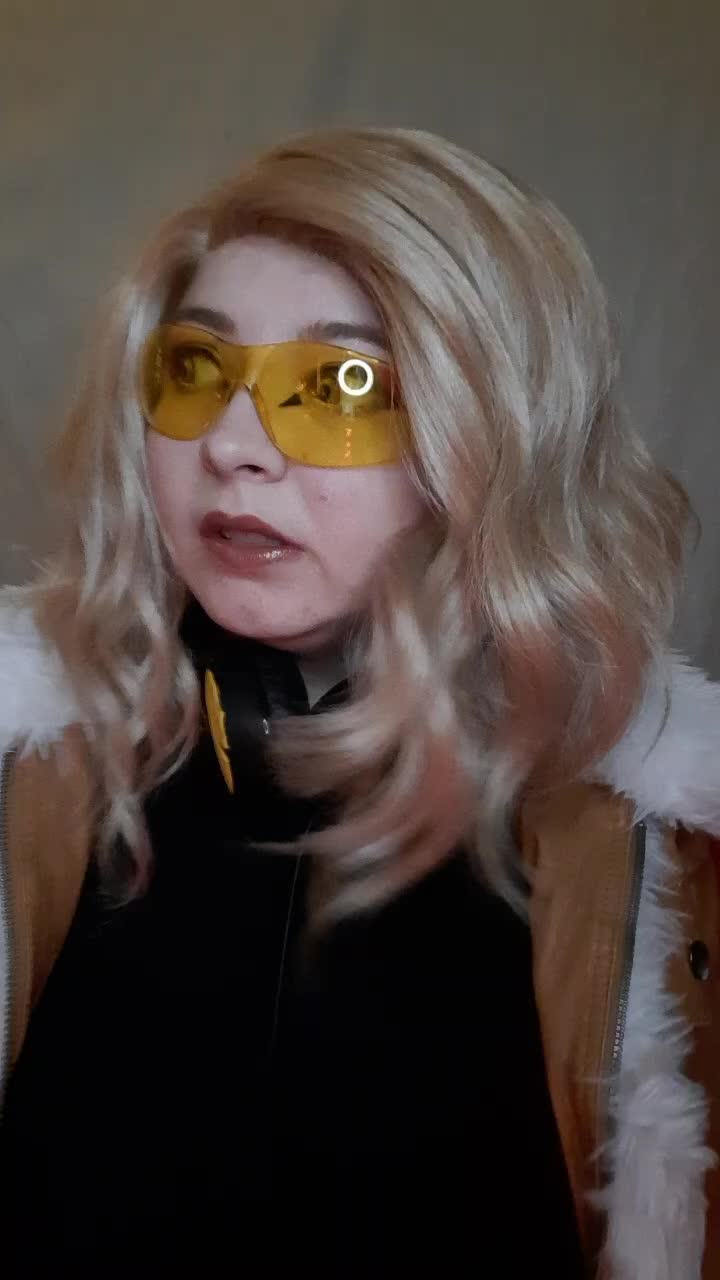 @RavynTheSmolElf