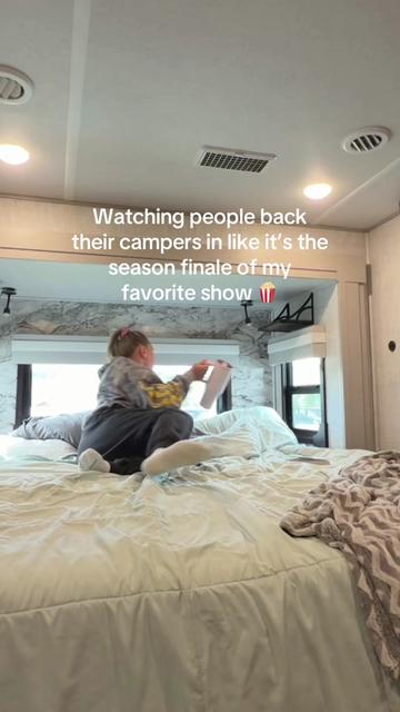 @JESSICA ASHLEY | FT RV + SAHM