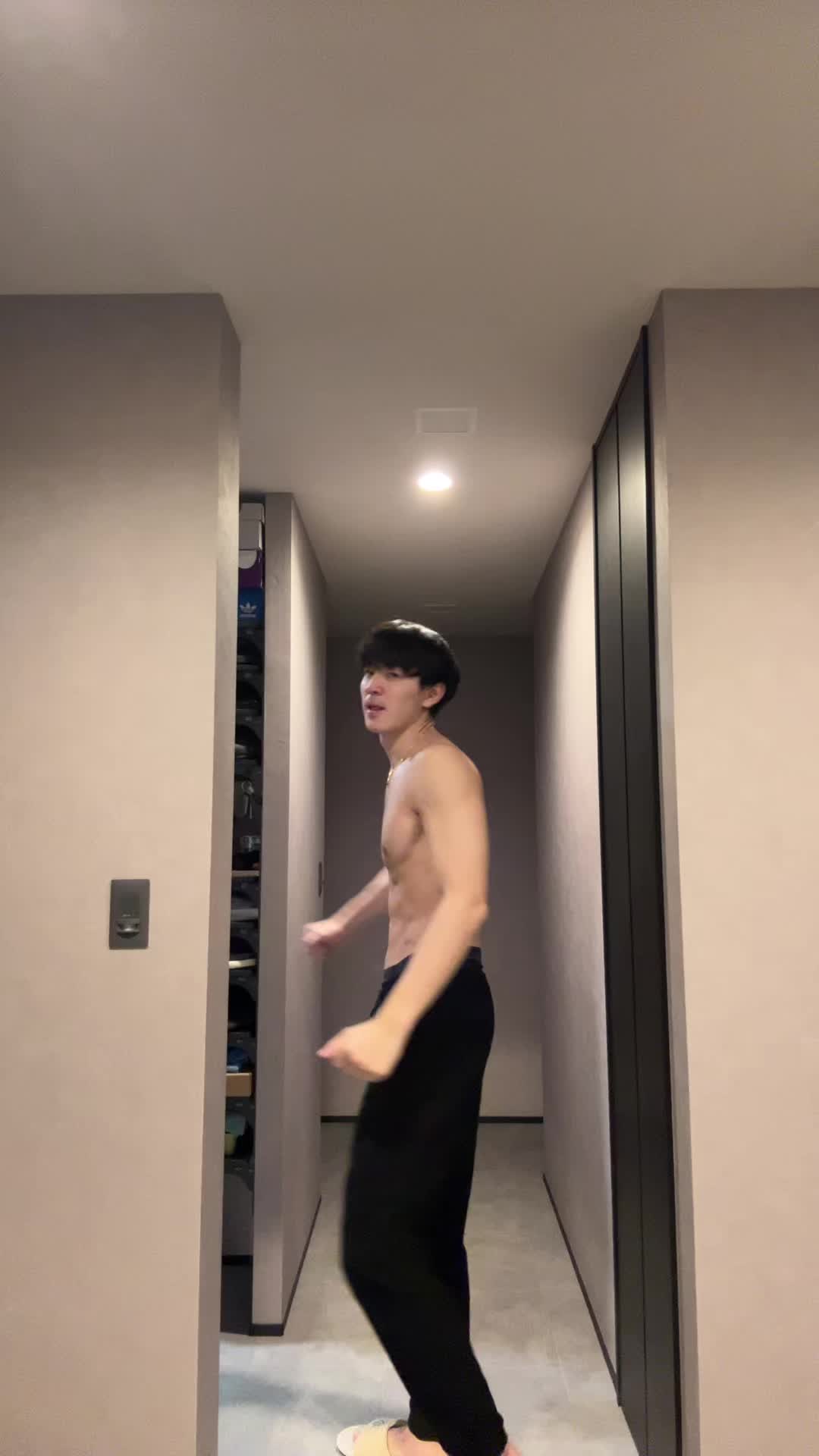 @RJ