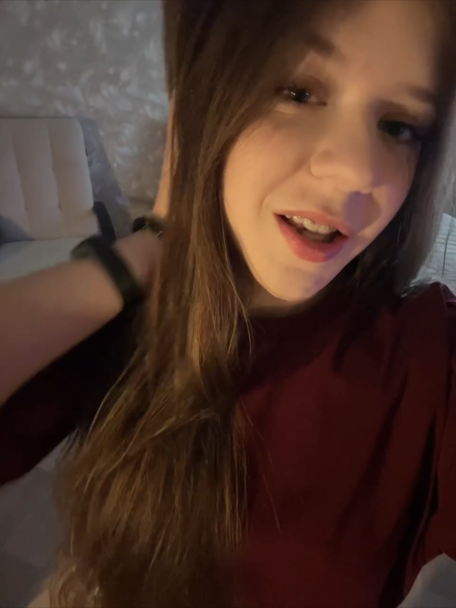 @Сашкк