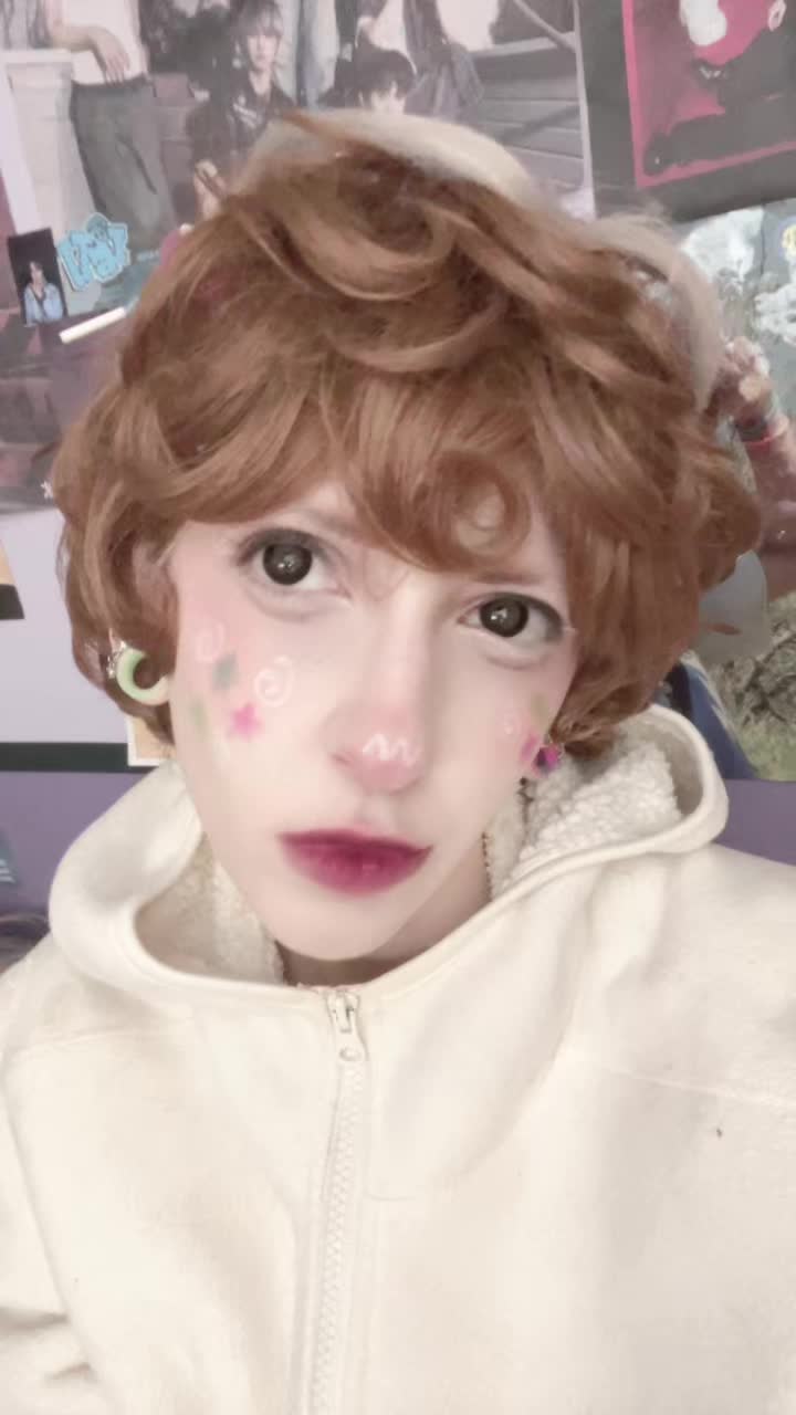 @emoampora