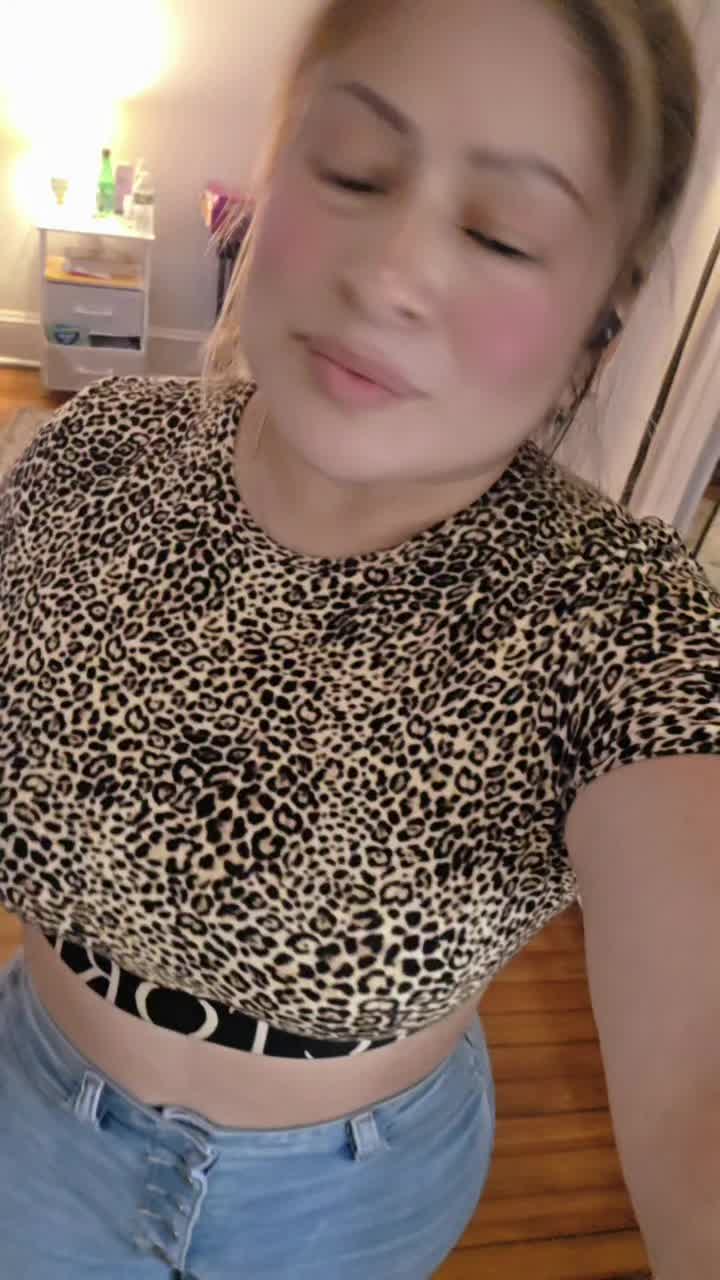 @muñequitaM.Q.