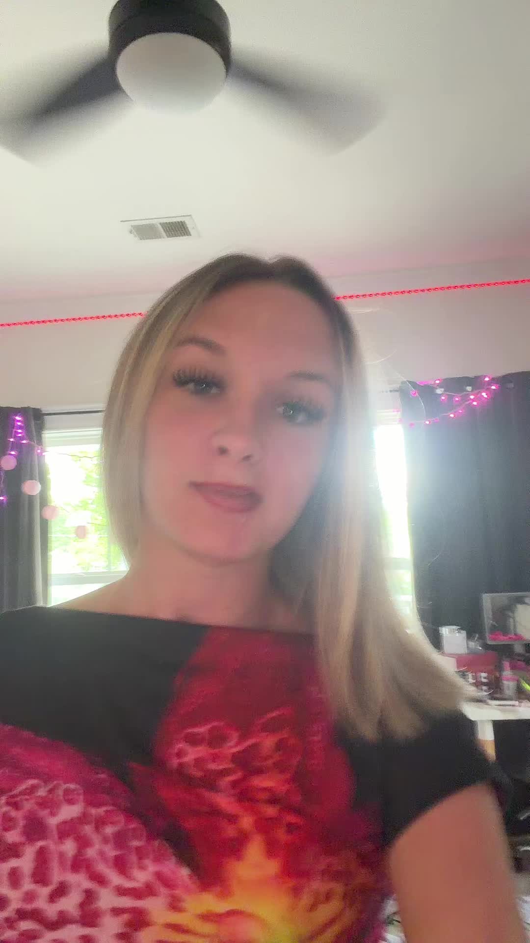 @___