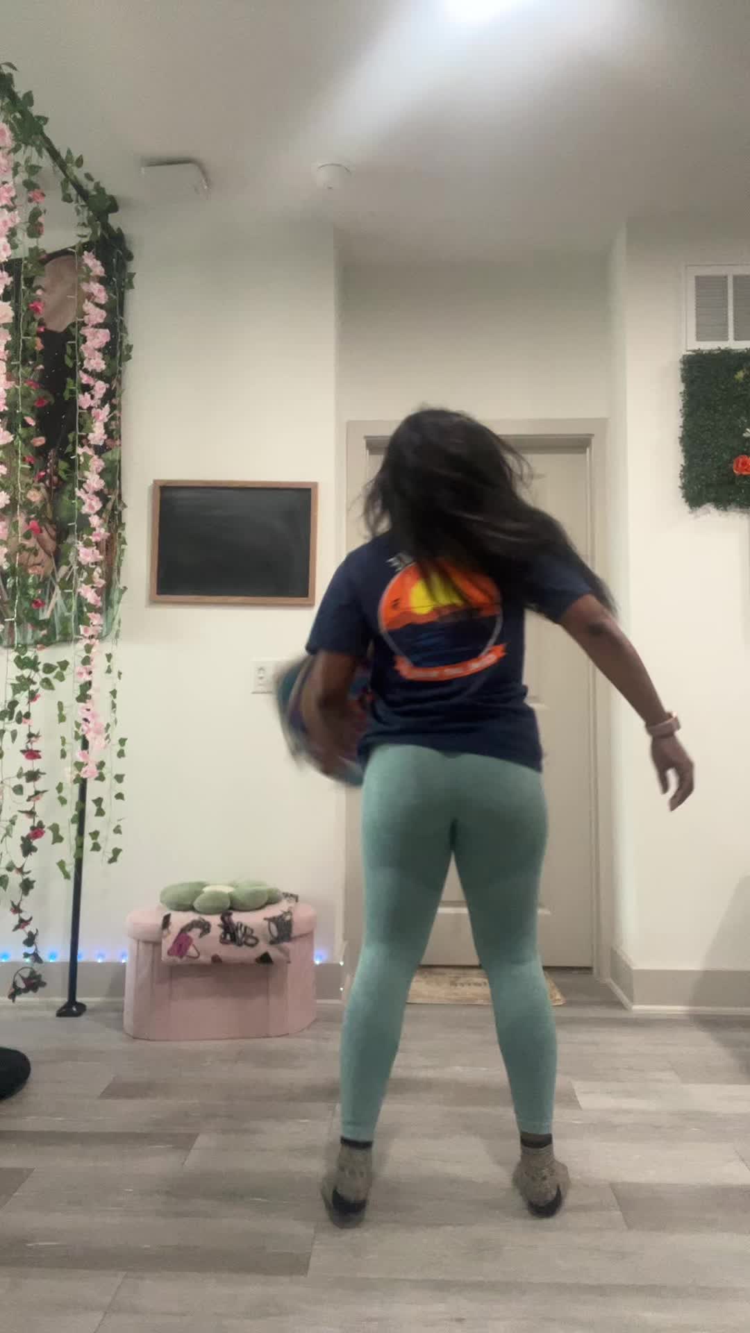 @WellBehavedLassie🍭🍄