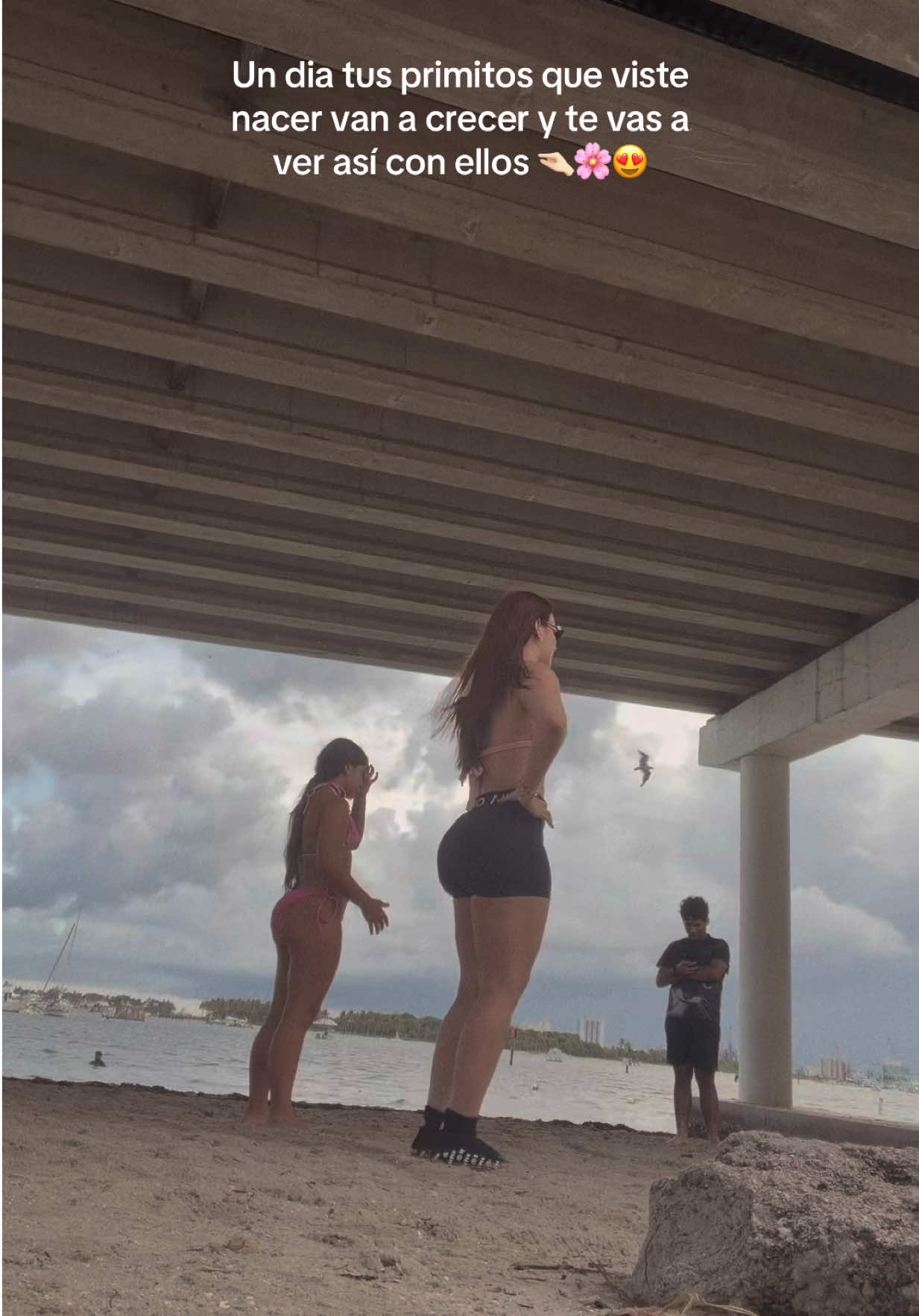 @Angela María