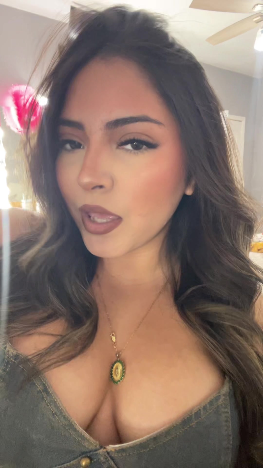 @Ana