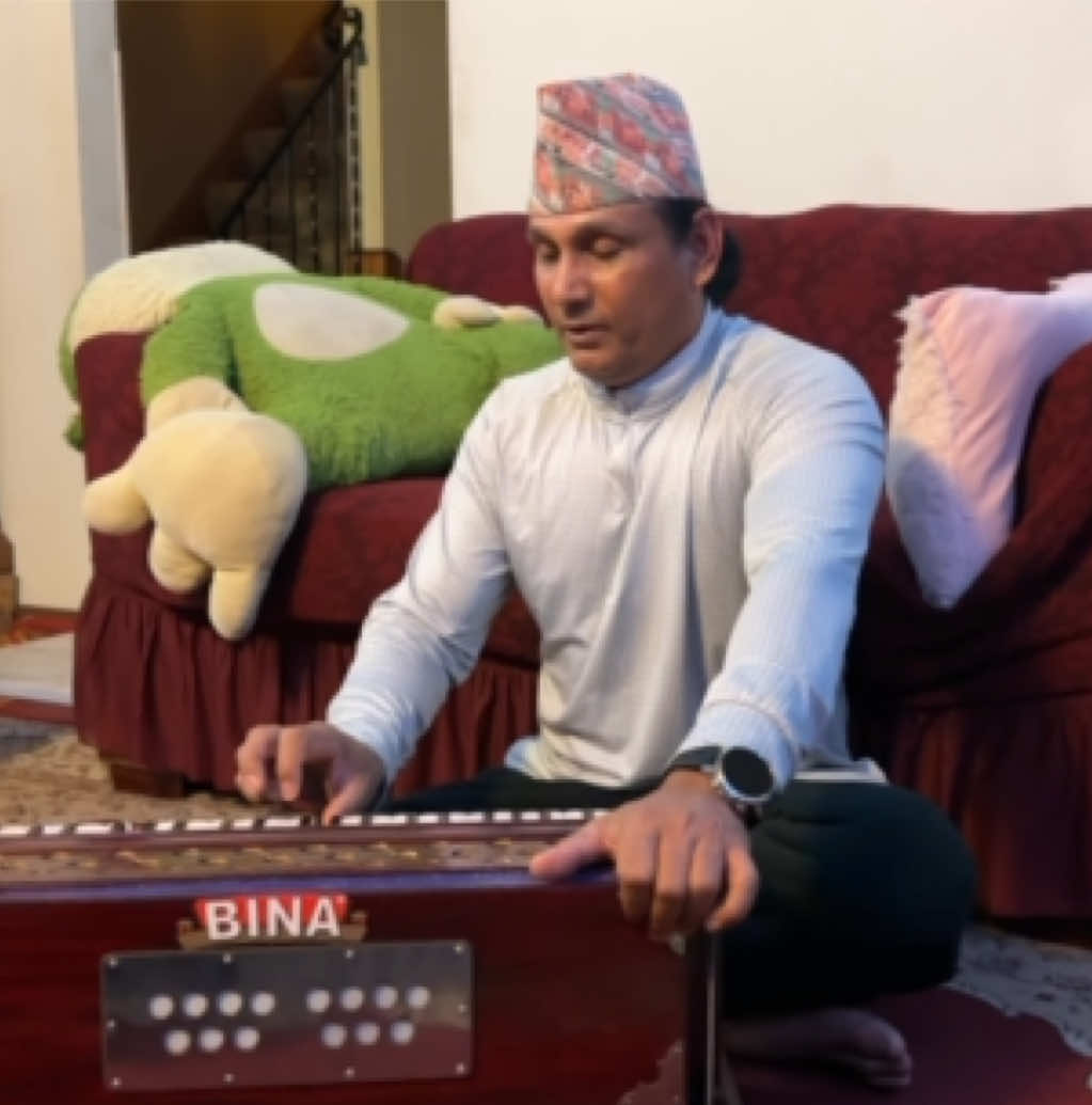 @पारदर्शी खरेल