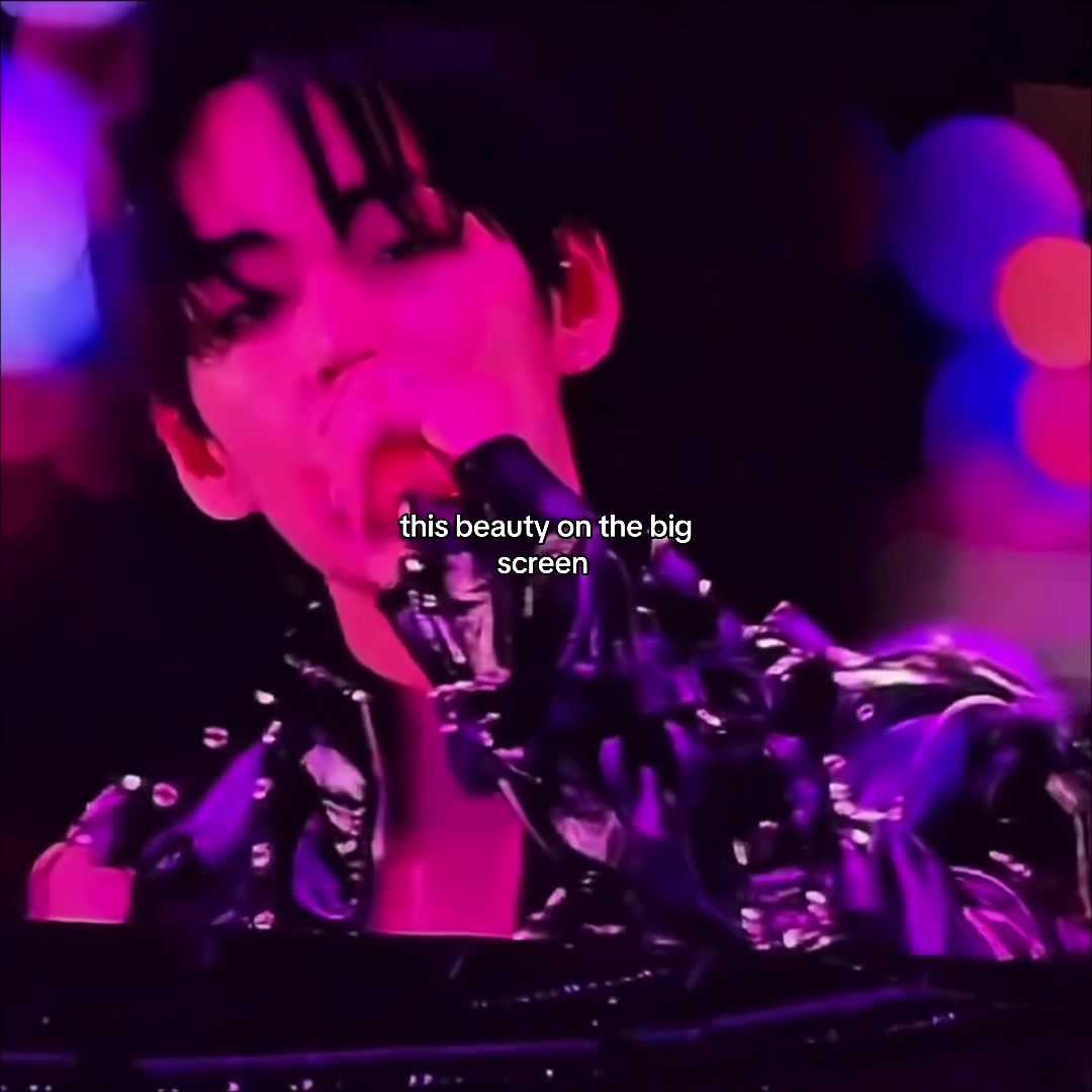 @ꪜ