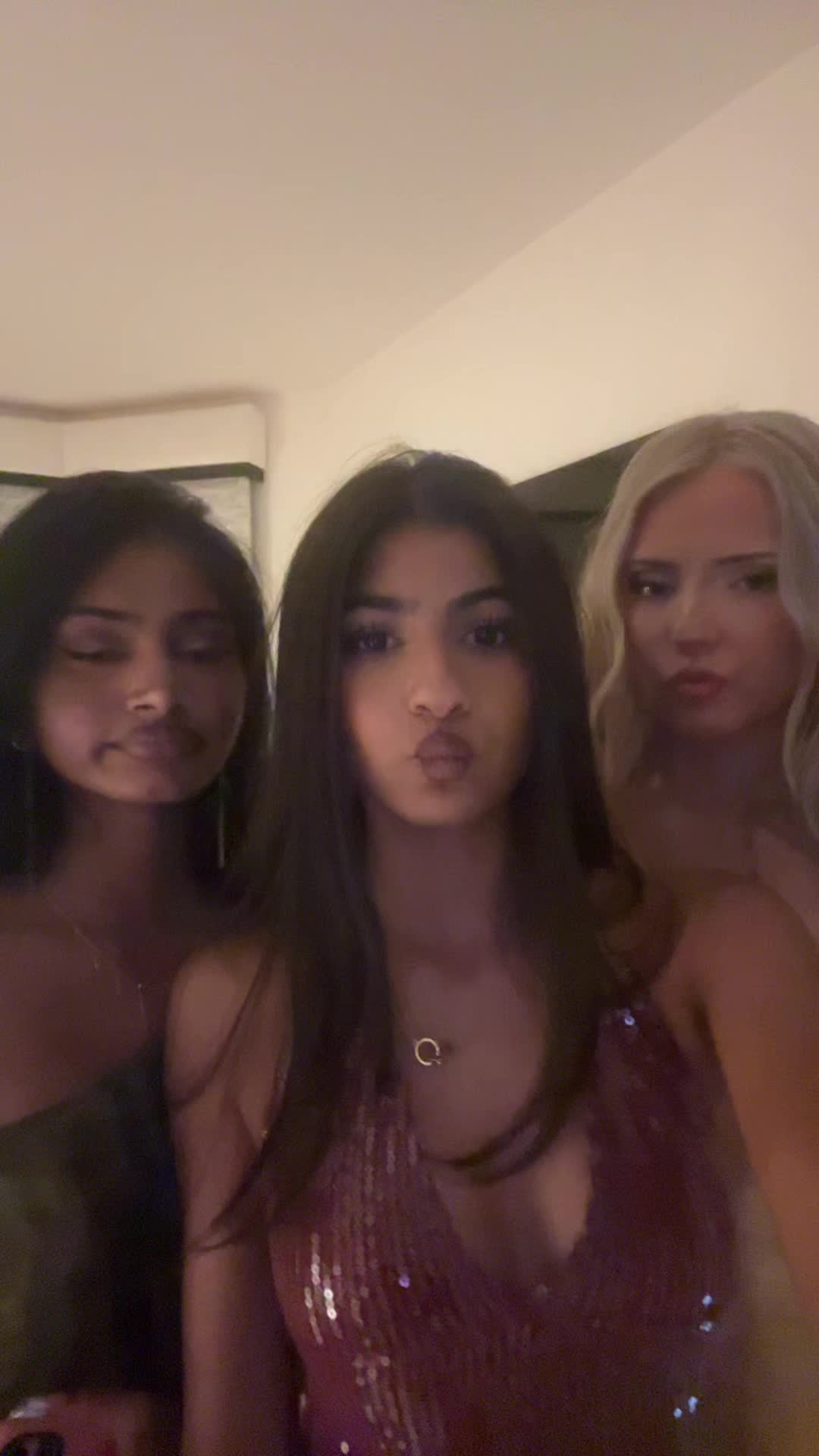 @anika