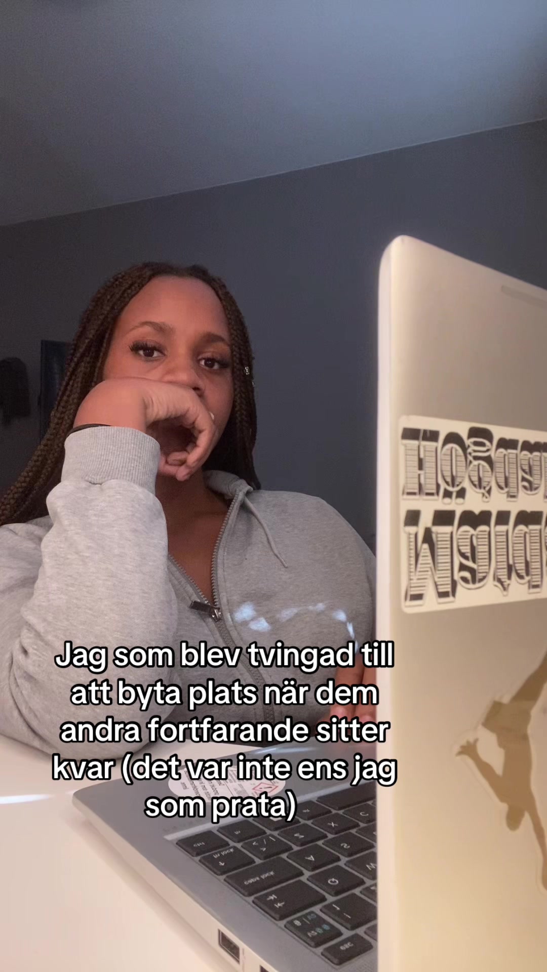 @Nicolevonreal
