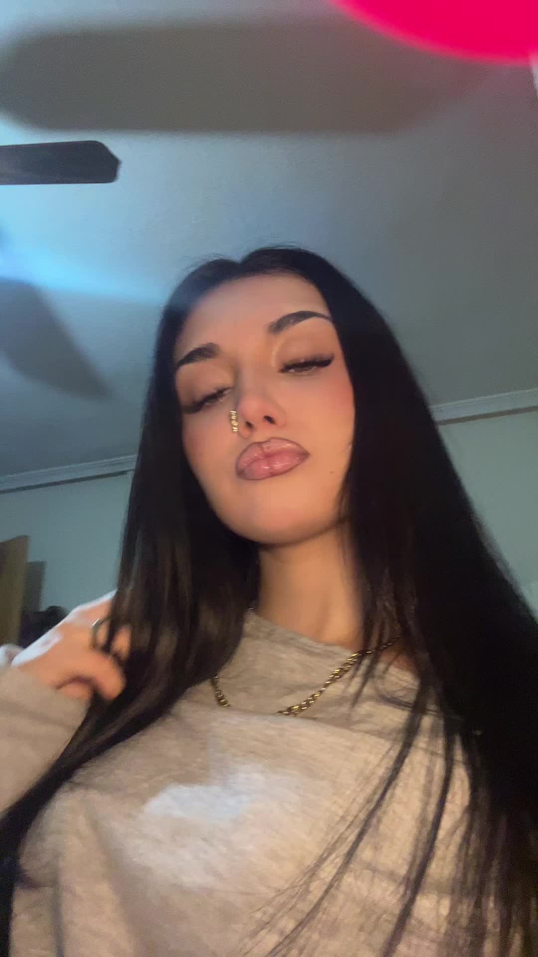 @<3