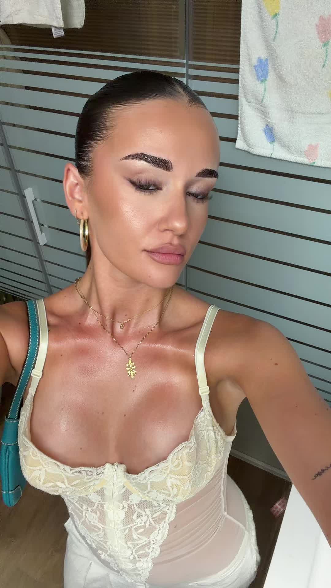 @Laura