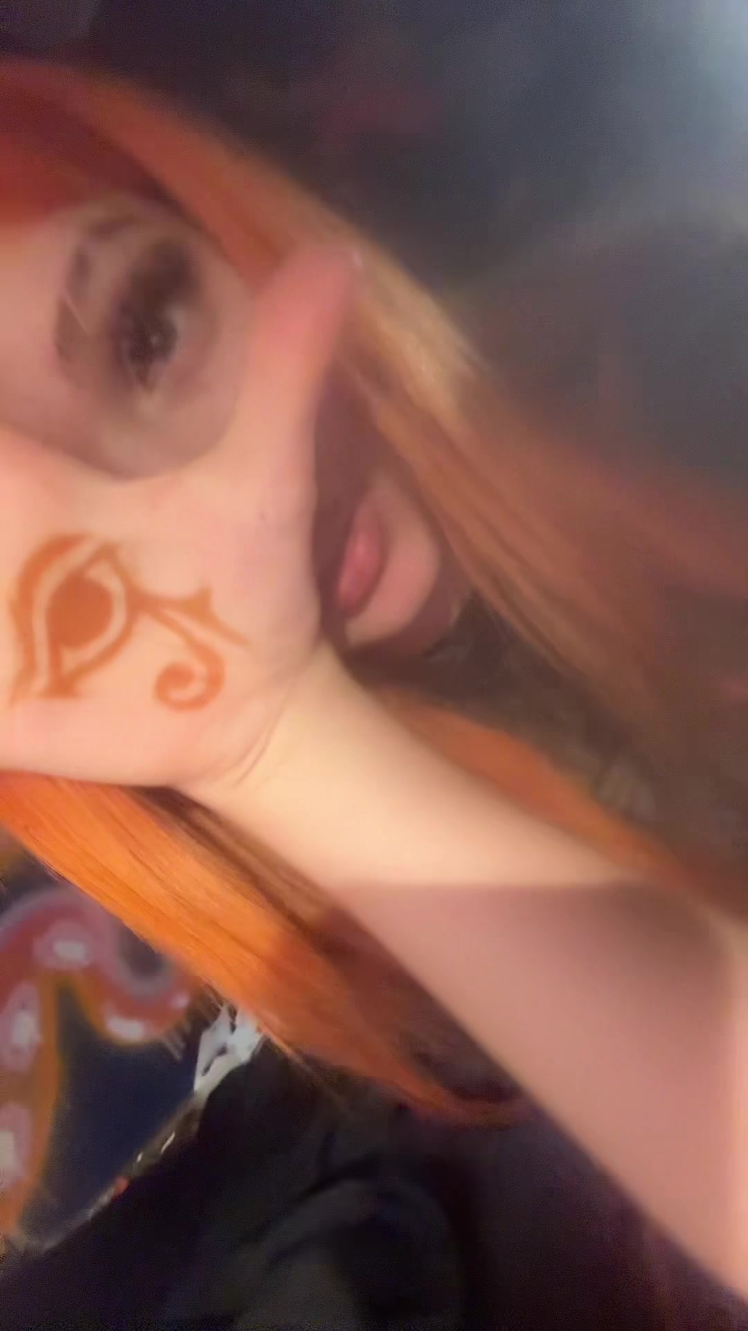 @⃟