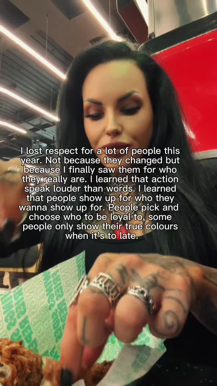 @thegothbarbie1