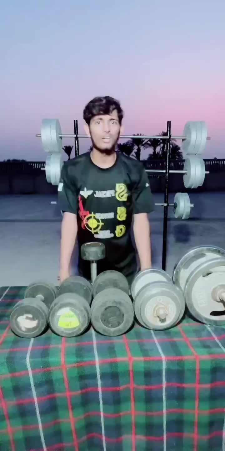 @Bodybuilder boy