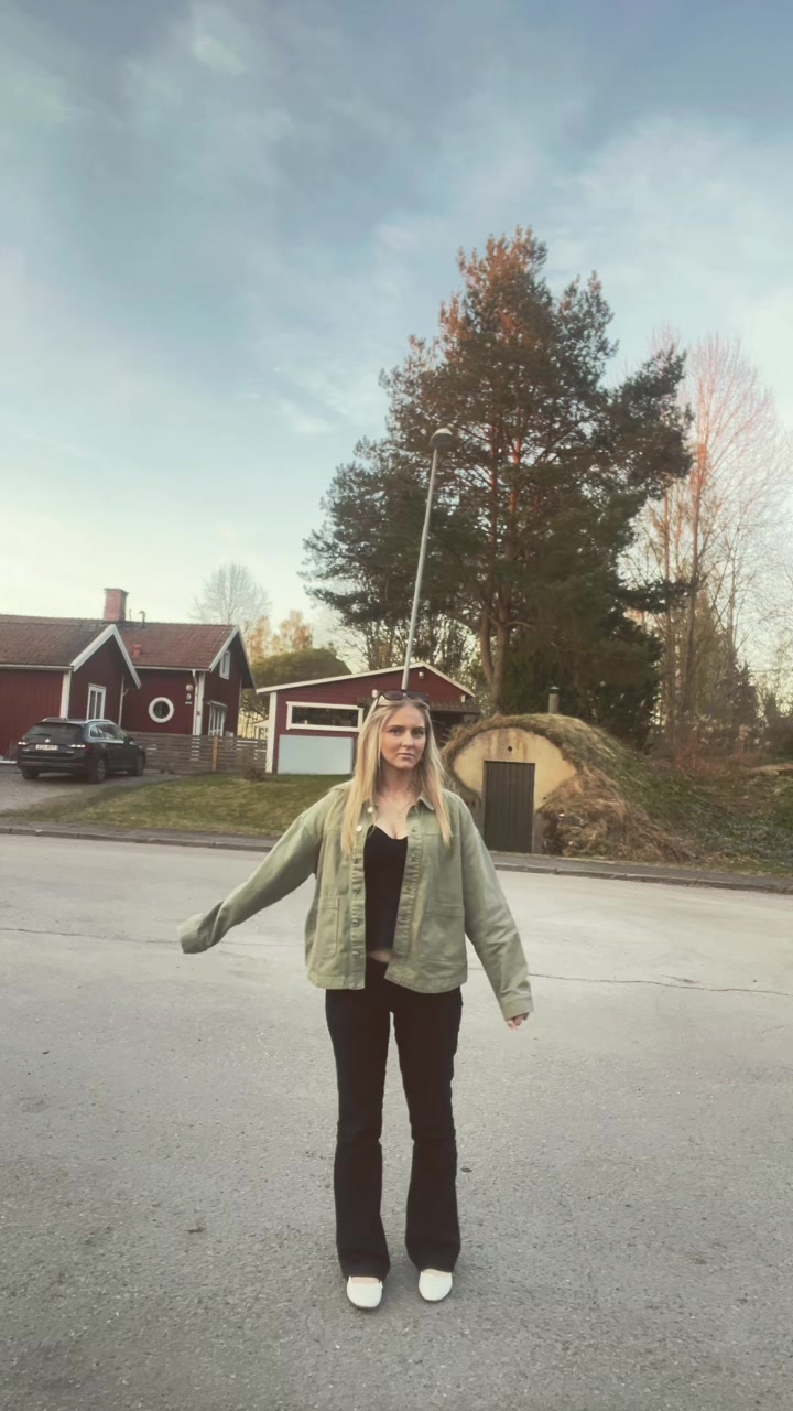 @Ebba