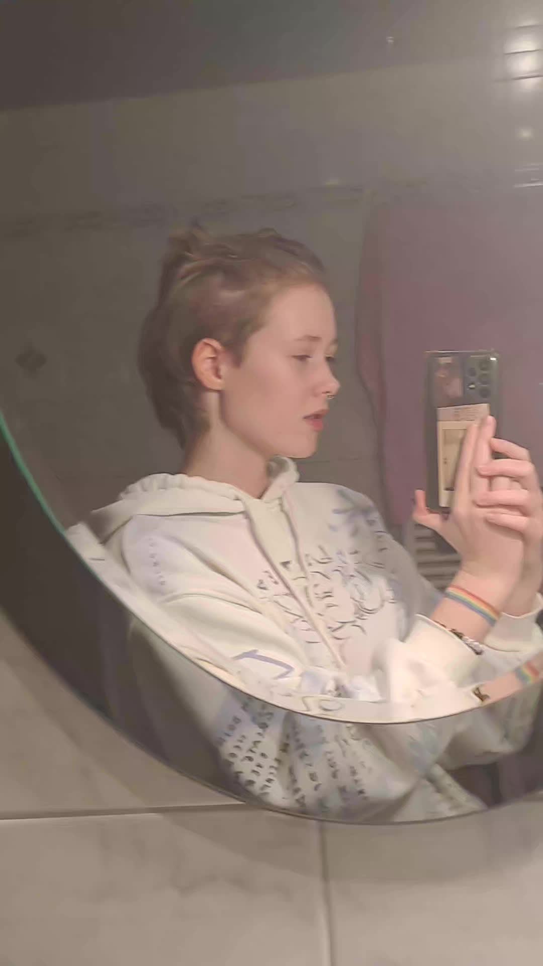 @Charlie✨️
