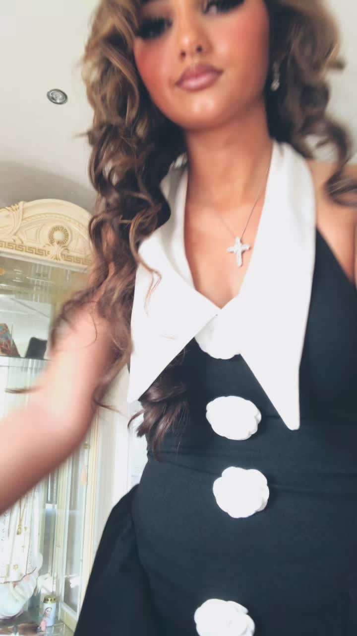 @𝒲𝒾𝓃𝓃𝒾ℯ 𝓂𝒶𝓇𝒾ℯ 👸🏽