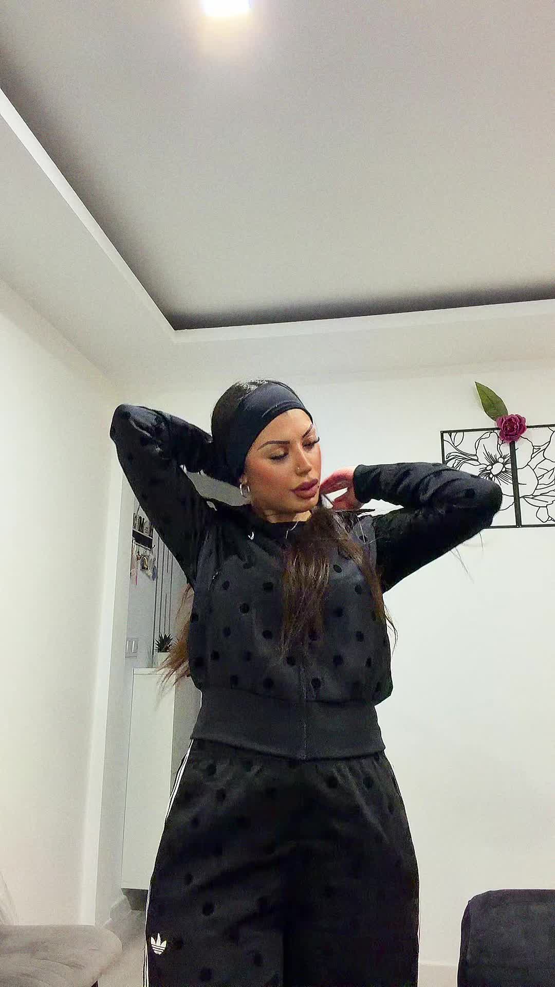 @Laura