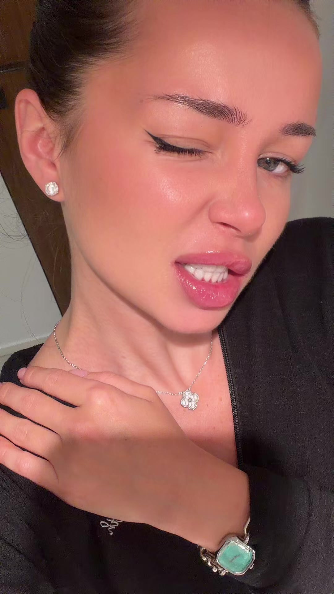 @NIKKI