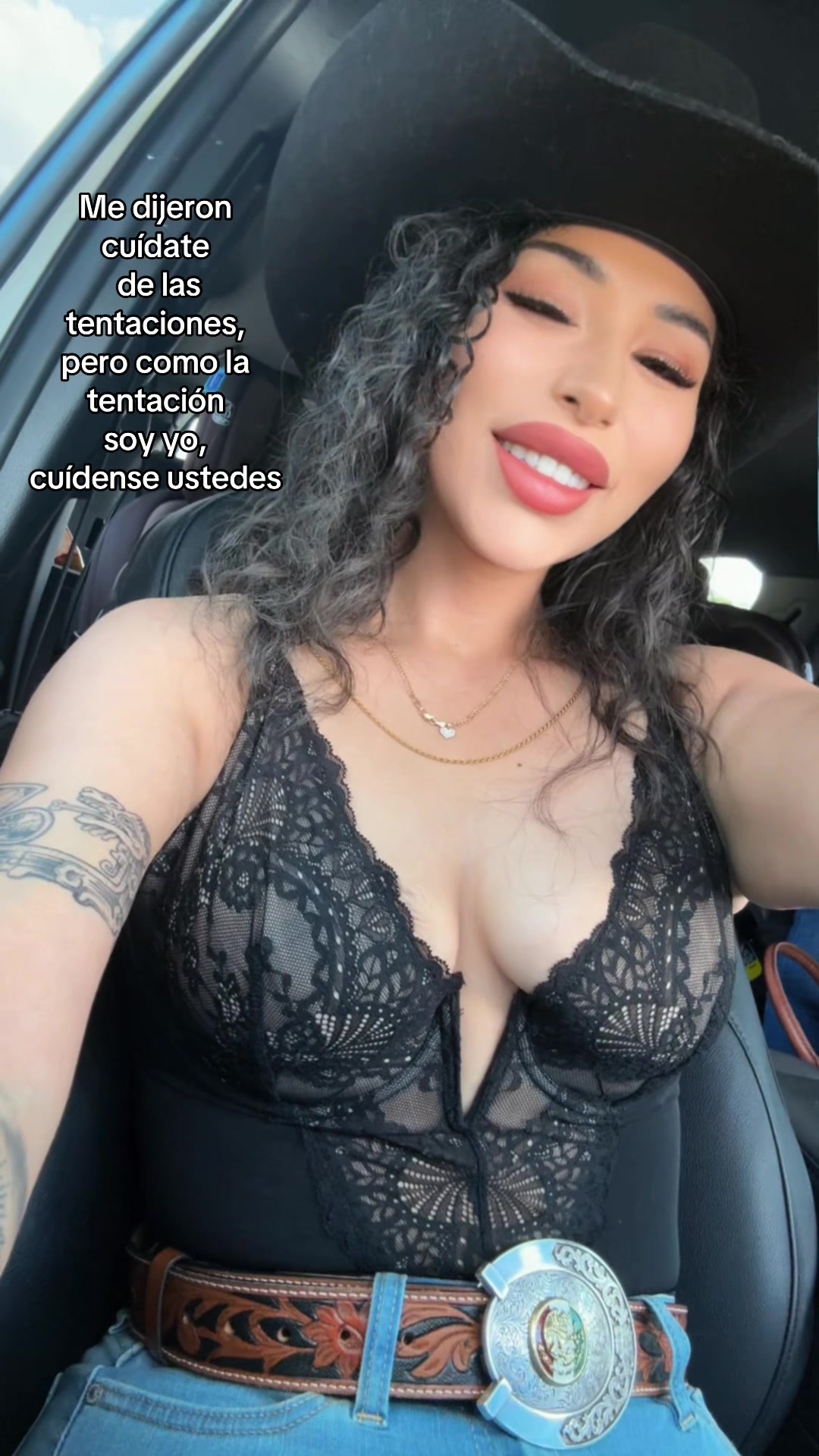 @leslye94
