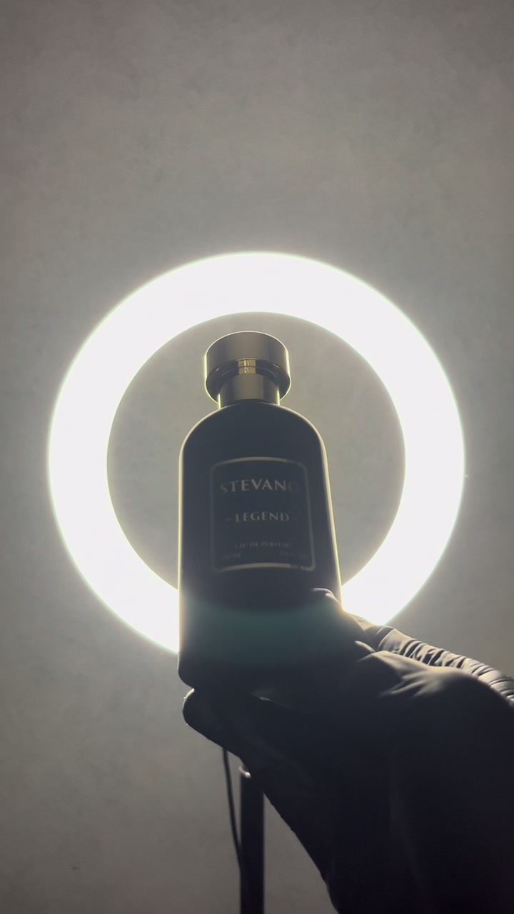 @FragranceFanatic محب العطور