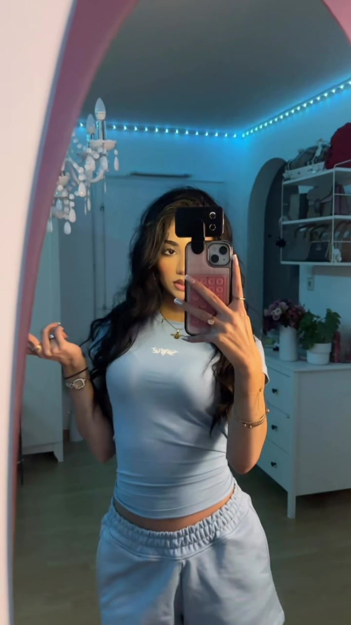@𝐍𝐢𝐮𝐬𝐡𝐚