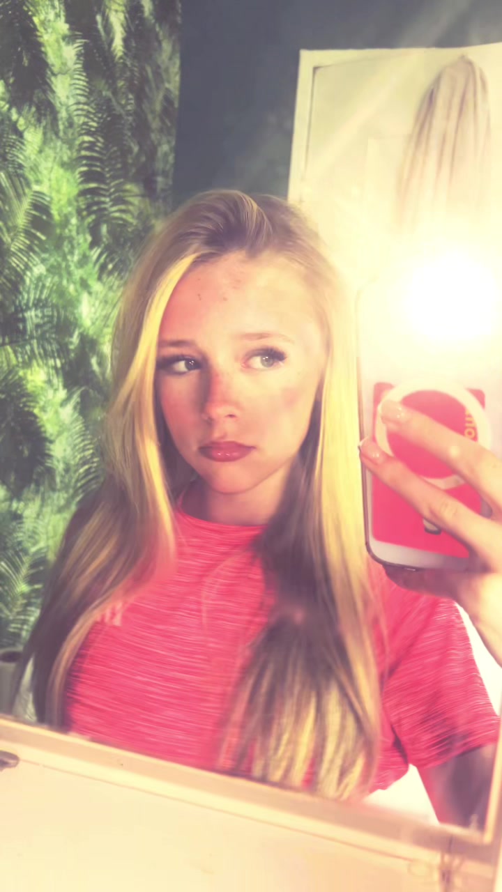 @Ella-22🍒🐅
