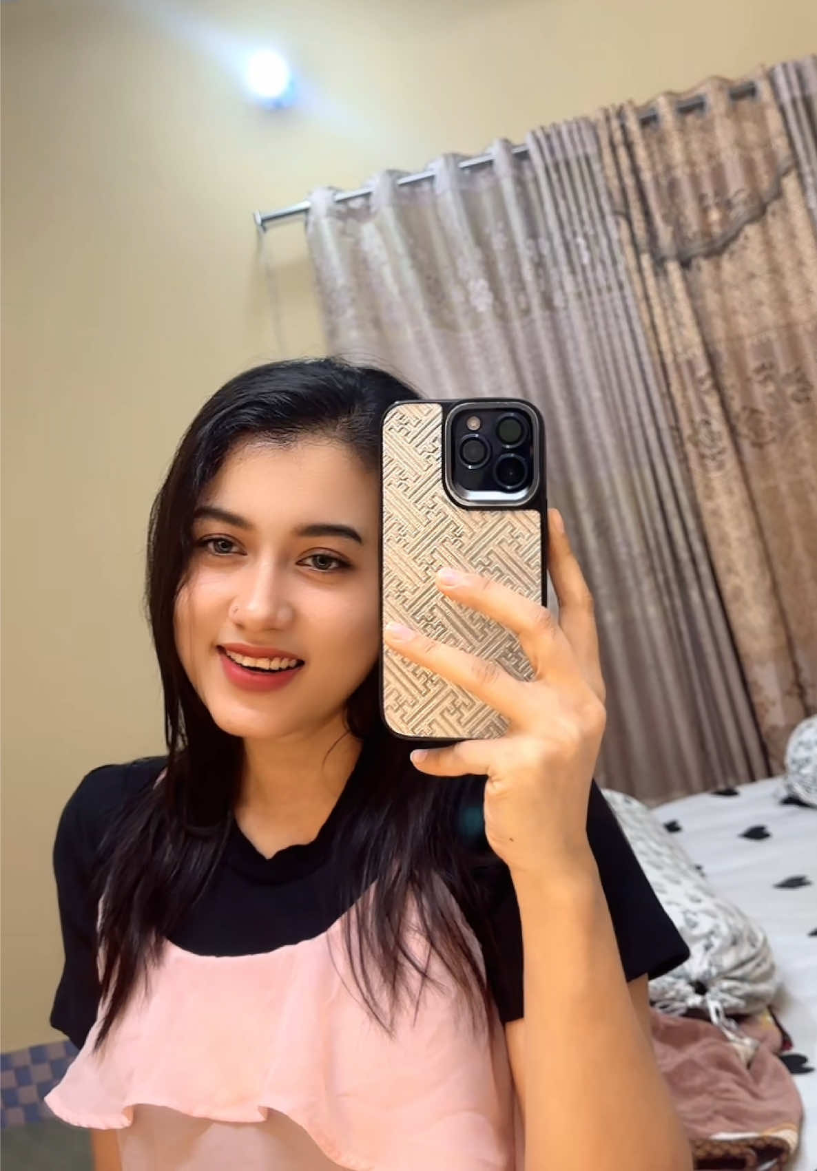 @RivaMoni