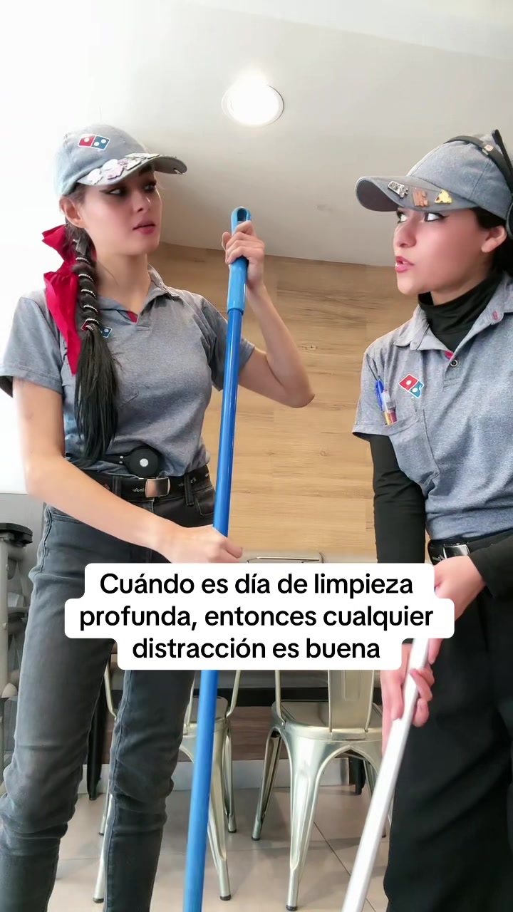 @Jr