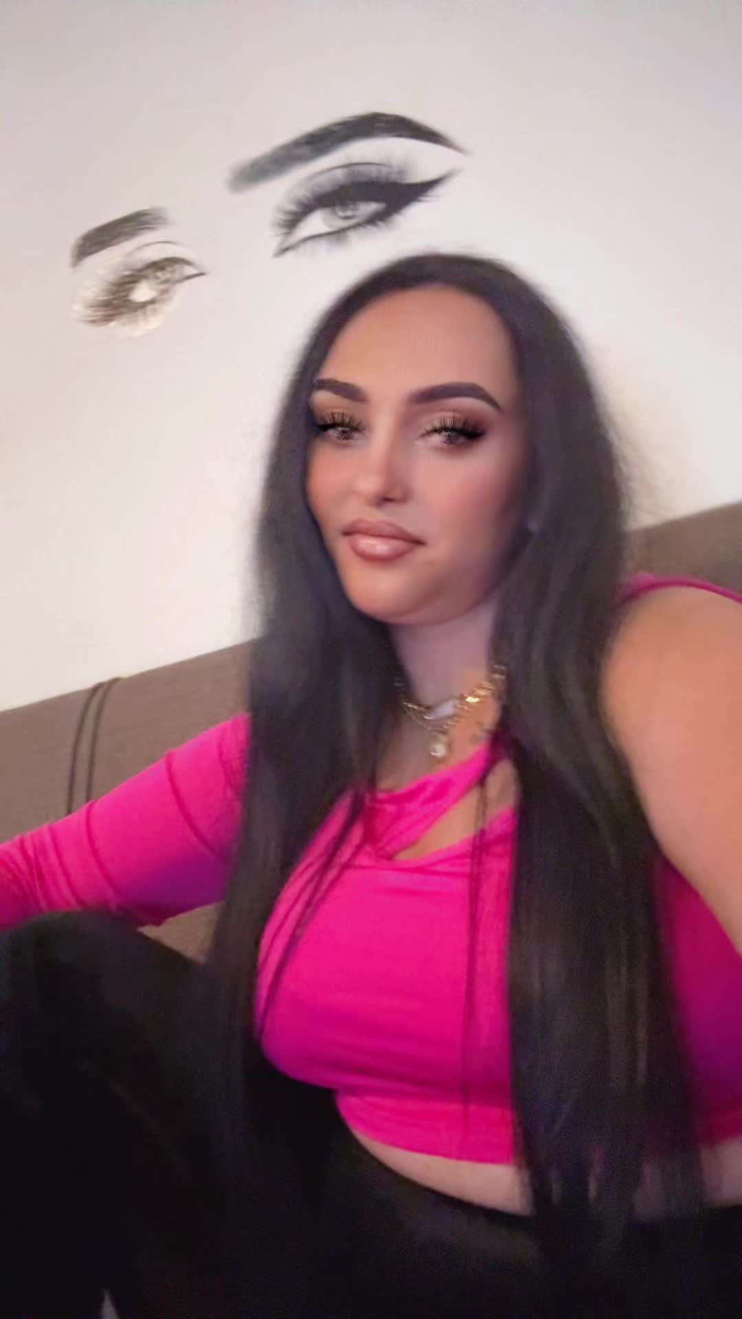 @Pamela brazila🇷🇴🇩🇪💃🏻❤️
